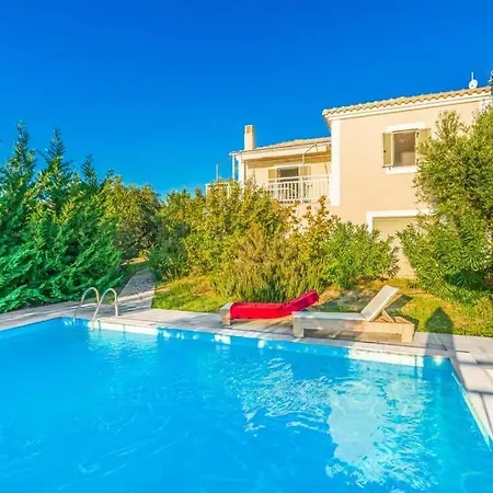 Sleeps 4 Pool Air Con * Jálova